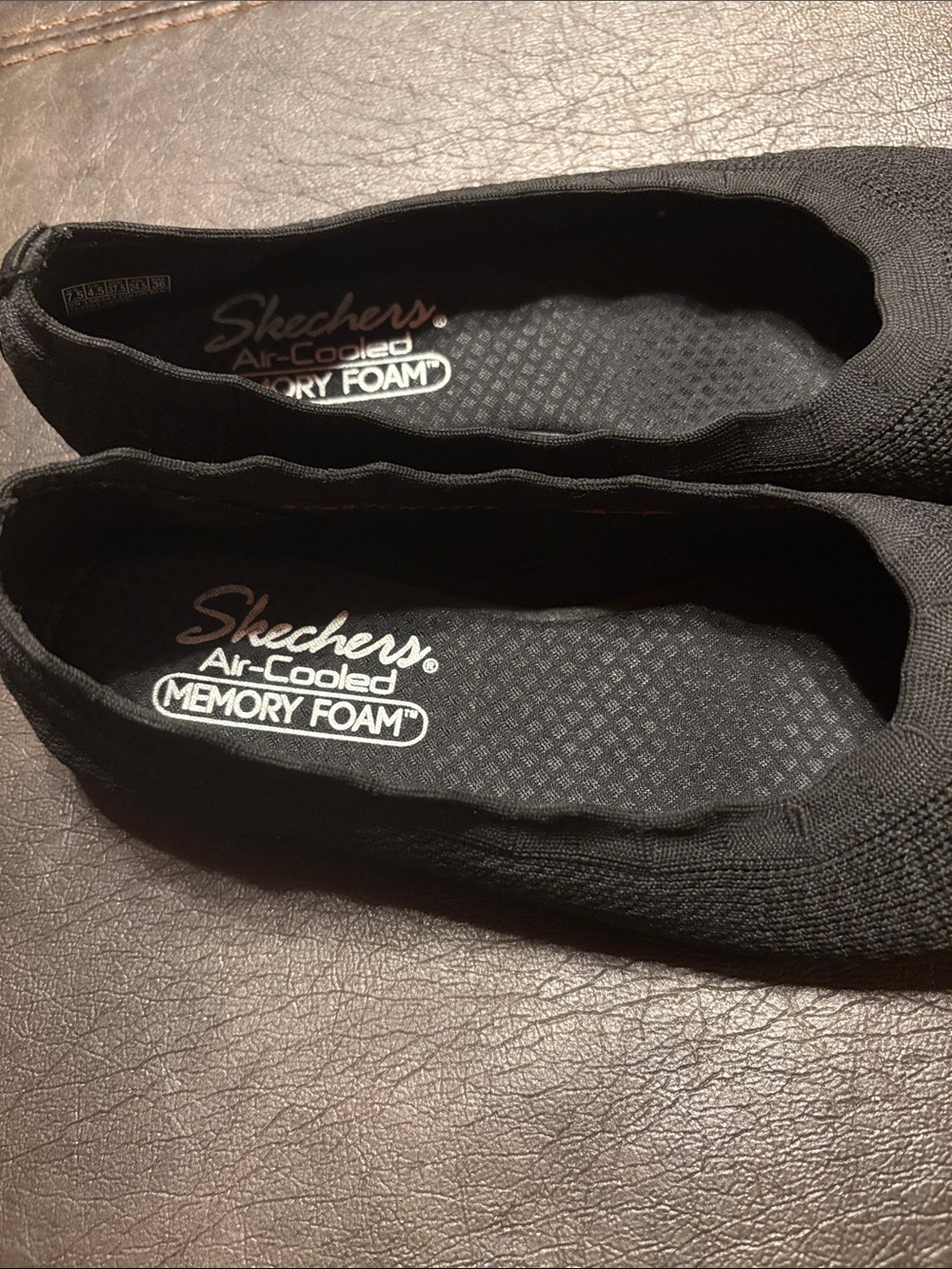 Skechers Air-cooled memory foam stretch fit black flats size 7.5 - Picture 4 of 9